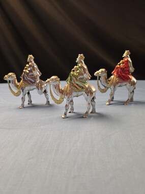 VTG Bradford Christmas 3 Wise Men Kings Camels Silver Plastic Figurines Lot MCM